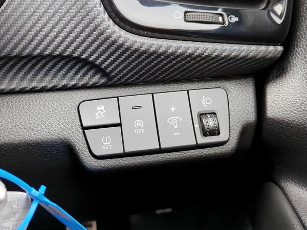 Used Kia Stonic 2022 for sale - 76151966: Photo 17