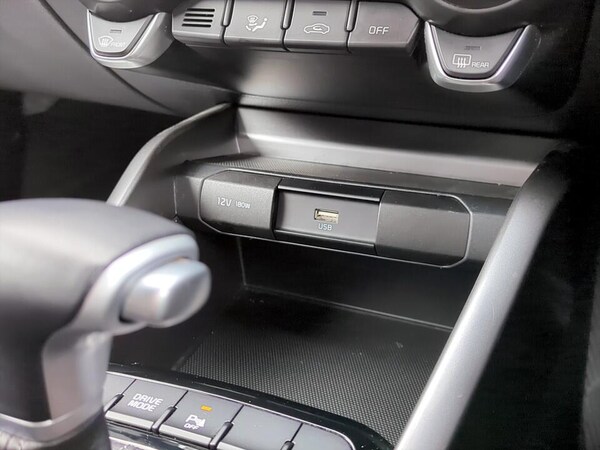 Used Kia Stonic 2022 for sale - 76151966: Photo 20
