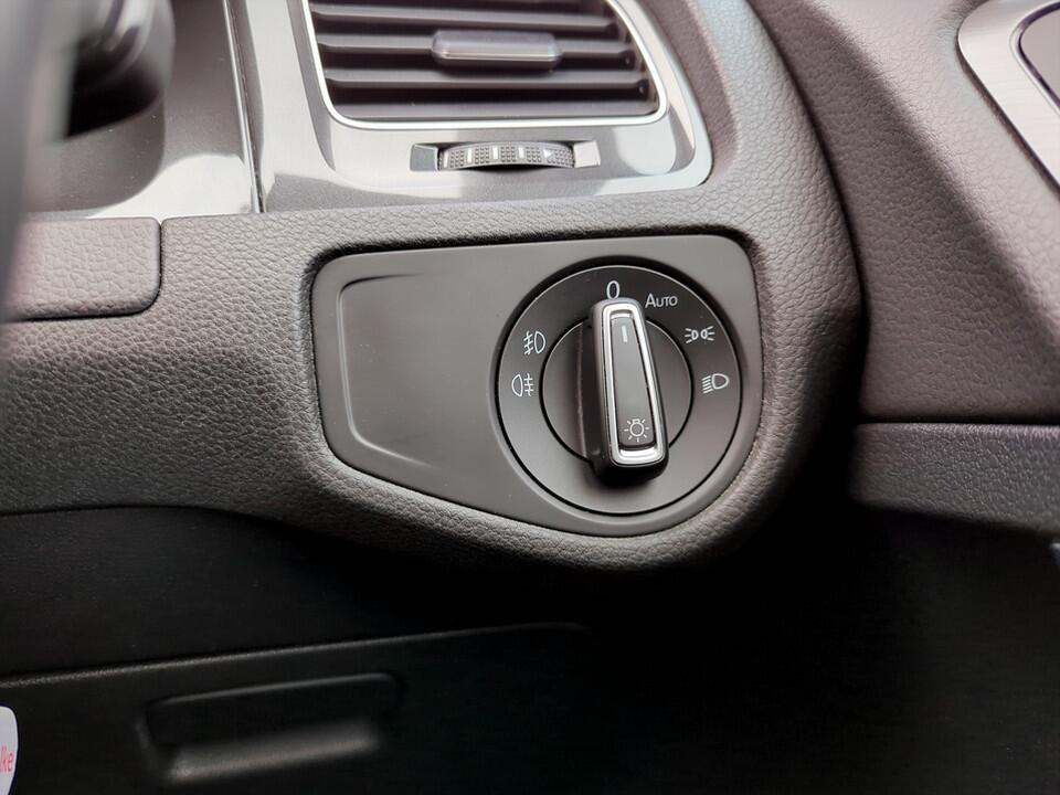 Used Volkswagen Golf 2019 for sale - 76188701: Photo 18