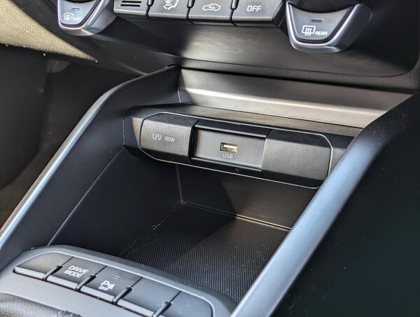 Used Kia Stonic 2022 for sale - 76151361: Photo 18