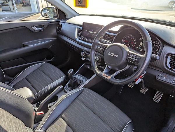 Used Kia Stonic 2022 for sale - 76151361: Photo 6