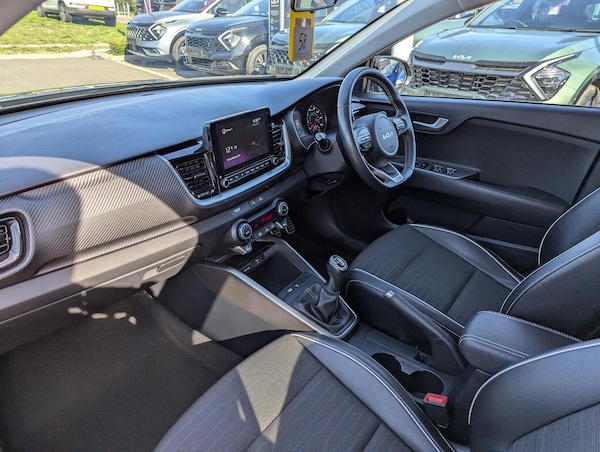 Used Kia Stonic 2022 for sale - 76151361: Photo 7