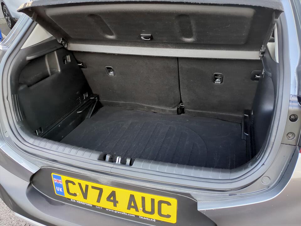 Used Kia Stonic 2024 for sale - 77387113: Photo 10