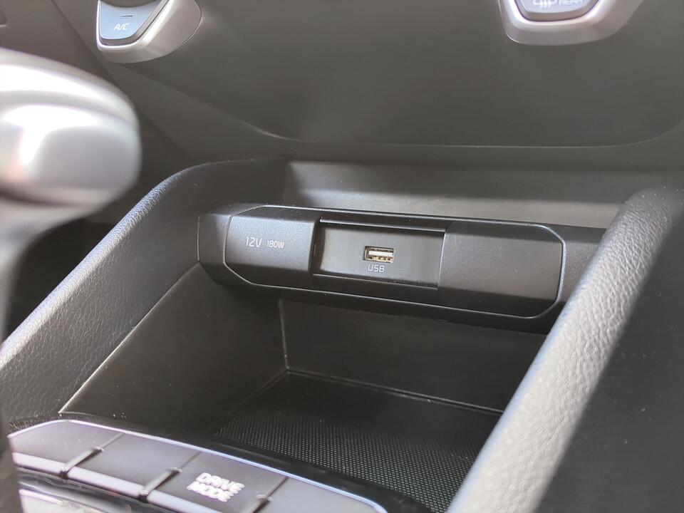 Used Kia Stonic 2024 for sale - 77387113: Photo 20