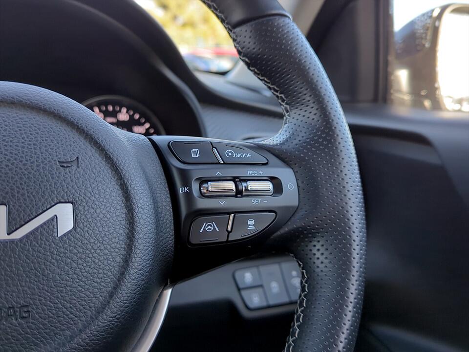 Used Kia Stonic 2023 for sale - 76850404: Photo 15