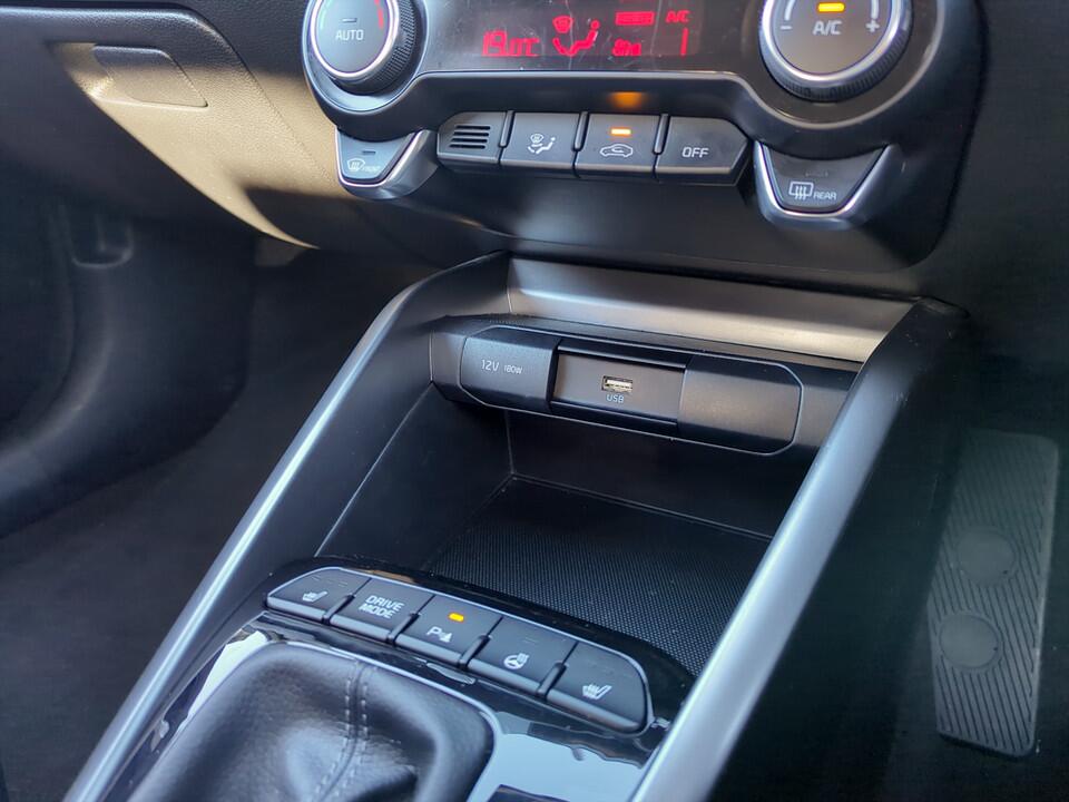 Used Kia Stonic 2023 for sale - 76850404: Photo 22