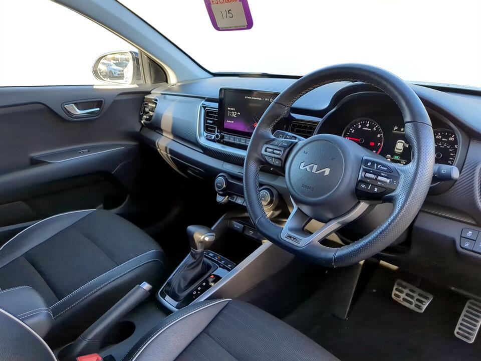 Used Kia Stonic 2023 for sale - 76850404: Photo 6