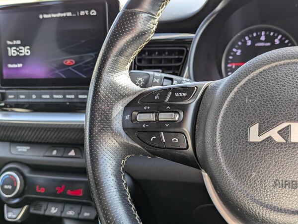 Used Kia Stonic 2022 for sale - 76152522: Photo 14