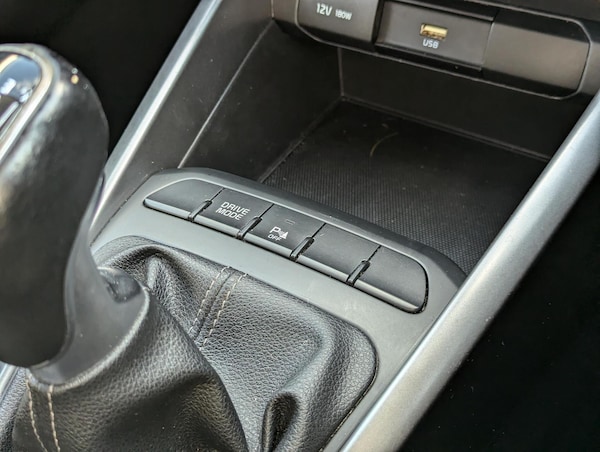 Used Kia Stonic 2022 for sale - 76152522: Photo 19