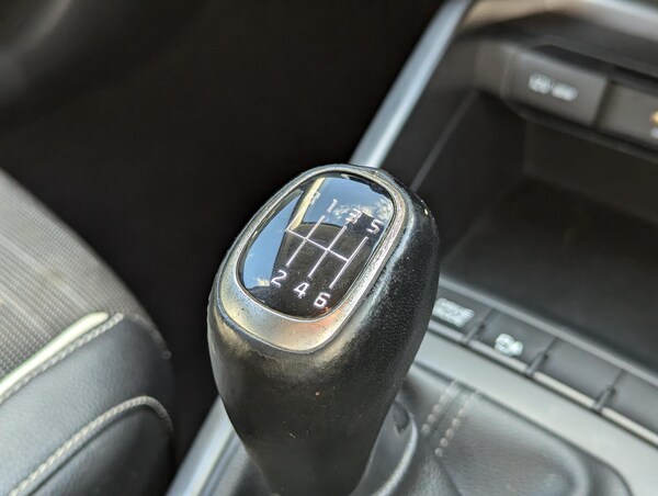 Used Kia Stonic 2022 for sale - 76152522: Photo 20