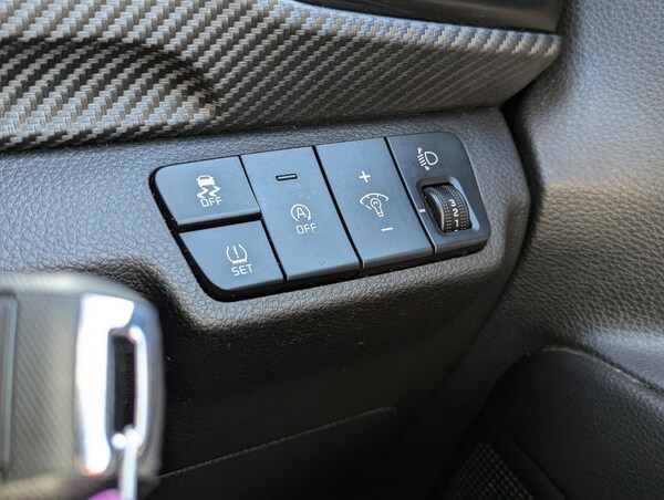 Used Kia Stonic 2022 for sale - 76152522: Photo 23