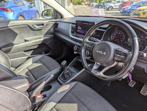 Used Kia Stonic 2022 for sale - 76152522: Photo 6