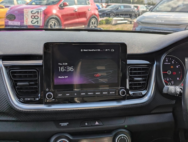 Used Kia Stonic 2022 for sale - 76152522: Photo 9