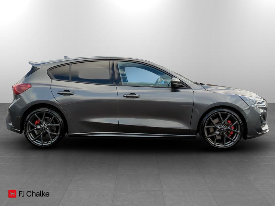 Used Ford Focus 2022 for sale - 76585248: Photo 2