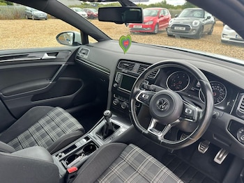 Used Volkswagen Golf 2016 for sale - 75418820: Photo