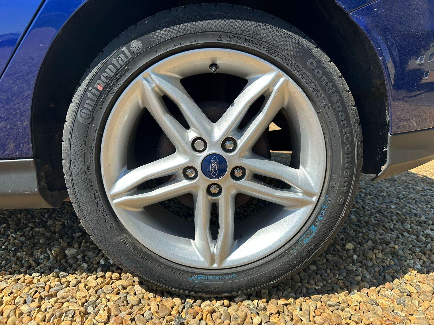 Used Ford Focus 2017 for sale - 76793345: Photo 14