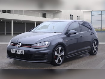 Used Volkswagen Golf 2015 for sale - 76023960: Photo