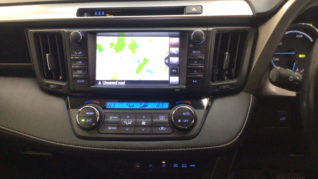 Used Toyota RAV4 2016 for sale - 76618660: Photo 11