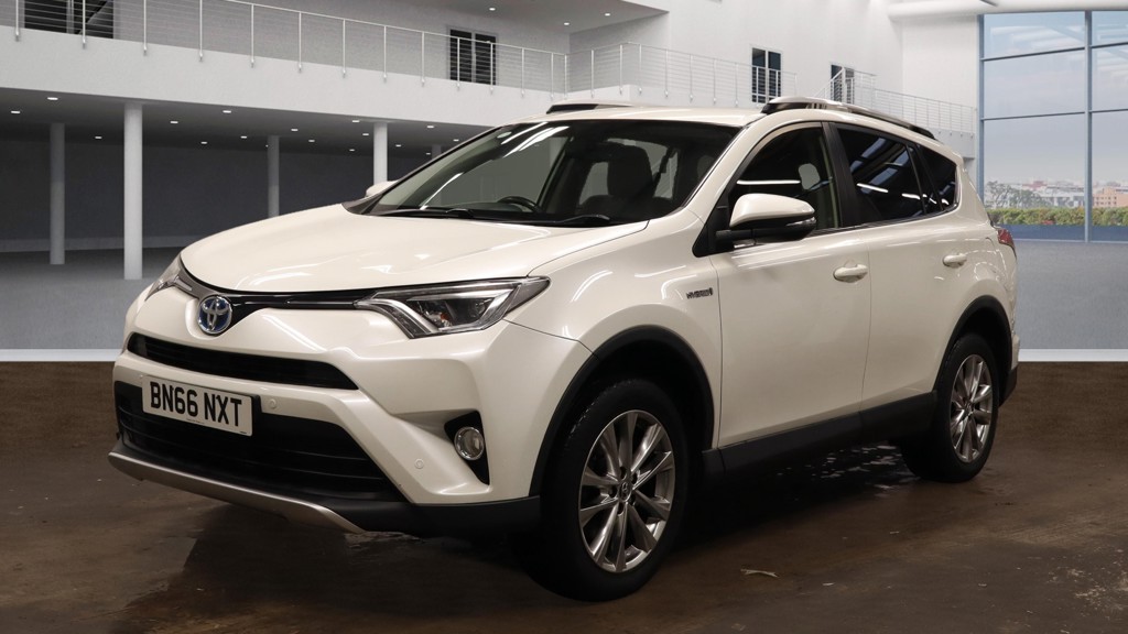 Used Toyota RAV4 2016 for sale - 76618660: Photo 3