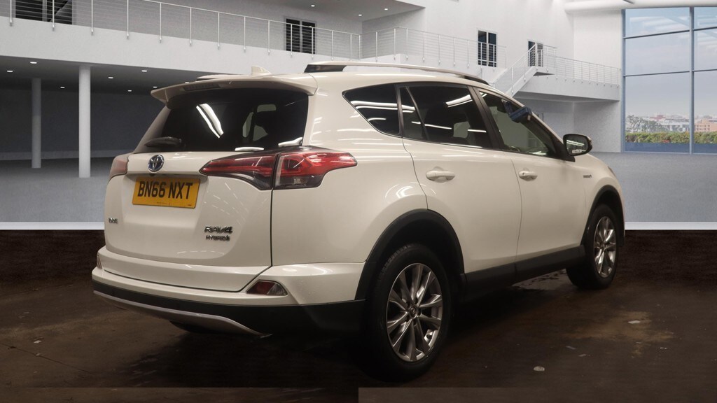 Used Toyota RAV4 2016 for sale - 76618660: Photo 6