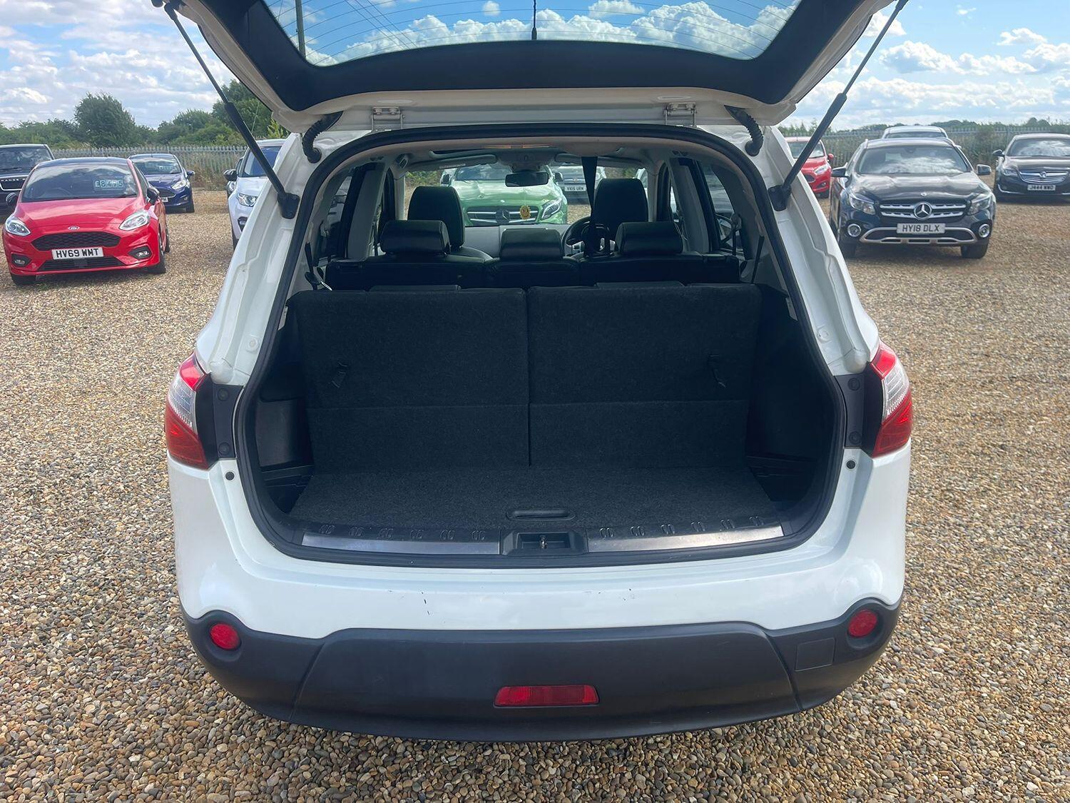 Used Nissan Qashqai+2 2013 for sale - 76471140: Photo 10