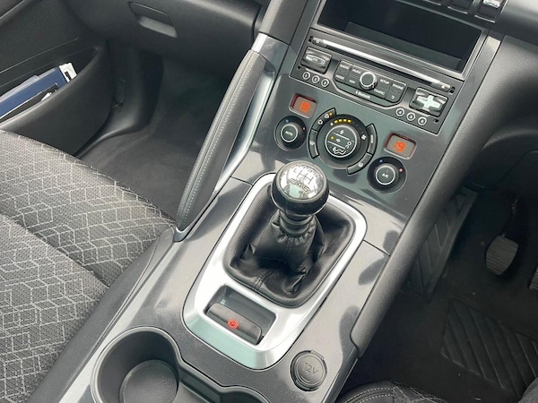Used Peugeot 3008 2015 for sale - 76268505: Photo 17