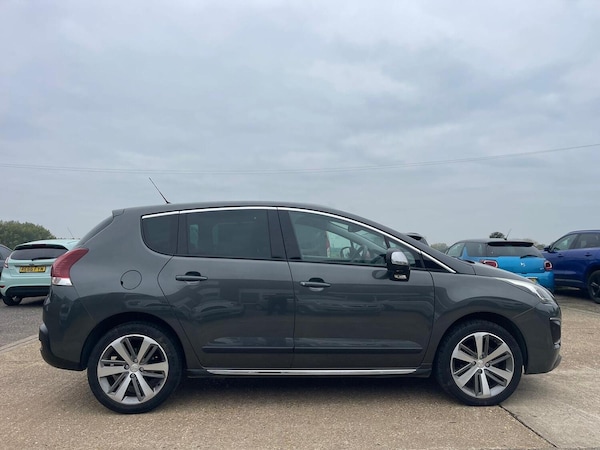 Used Peugeot 3008 2015 for sale - 76268505: Photo 9