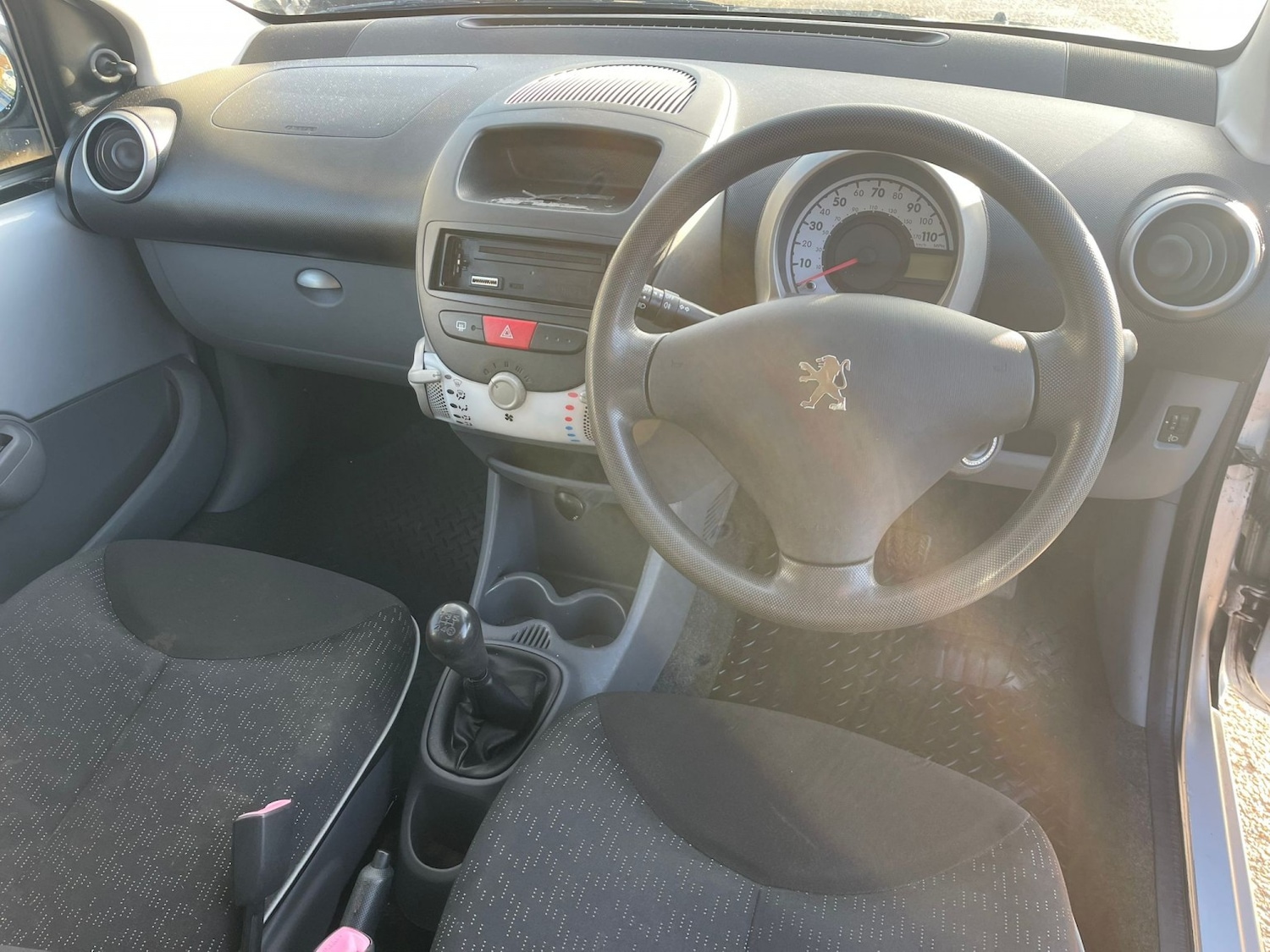 Peugeot 107 2009 - 1.0 12V Urban 3-Door - Image 12