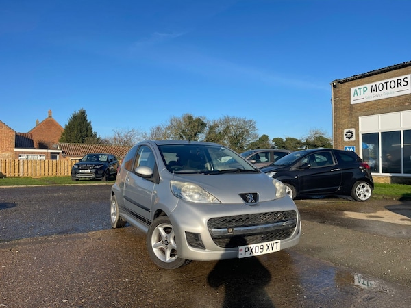 Cheap Peugeot 107 2009 - 1.0 12V Urban 3-Door for sale in Wereham, Norfolk