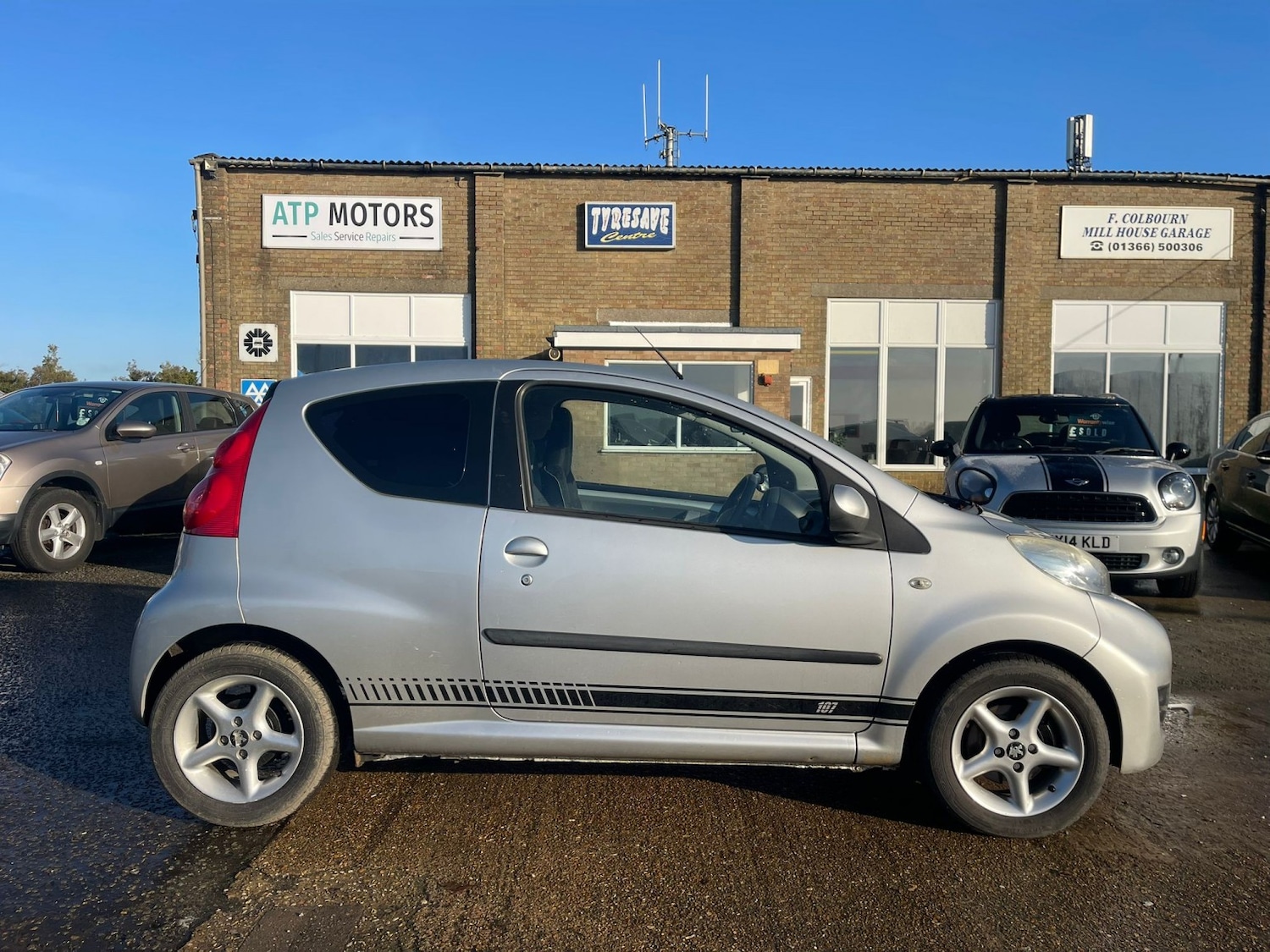 Peugeot 107 2009 - 1.0 12V Urban 3-Door - Image 6