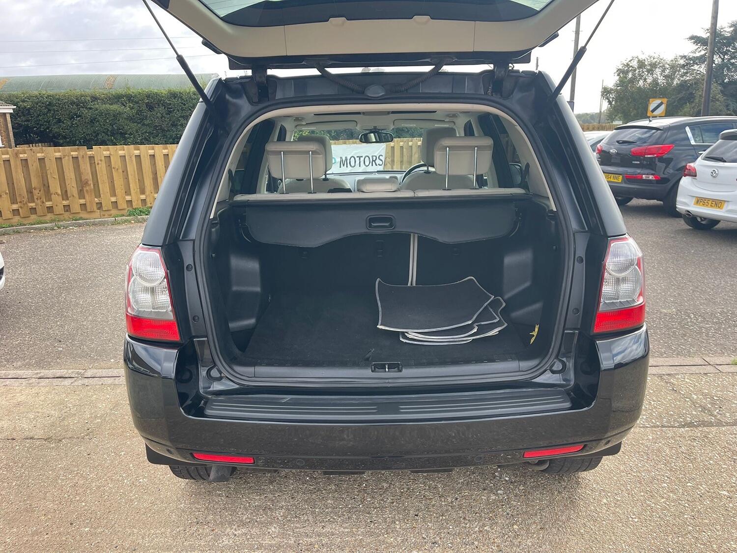 Used Land Rover Freelander 2 2011 for sale - 76149371: Photo 10