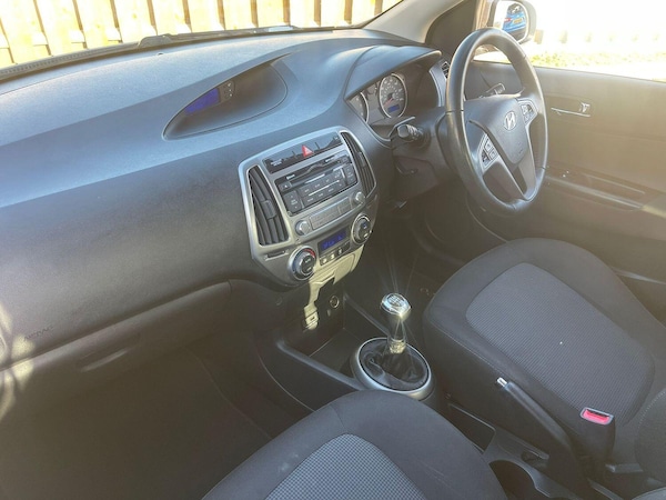 Used Hyundai i20 2013 for sale - 76120362: Photo 12
