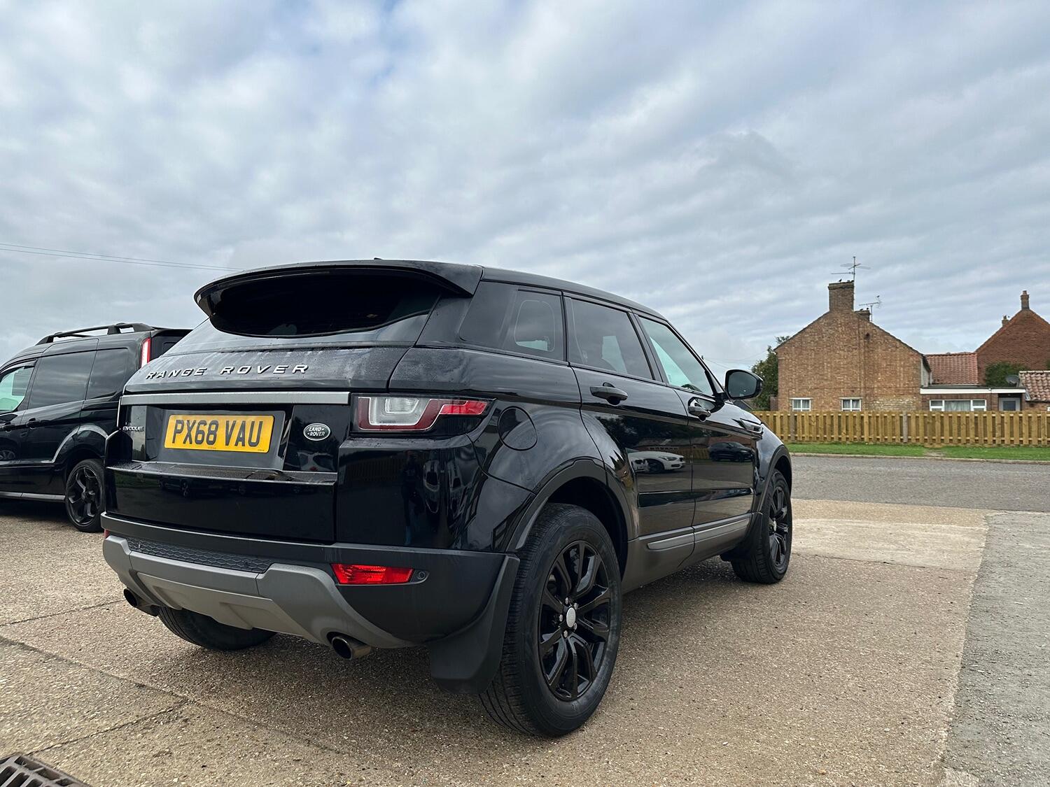 Used Land Rover Range Rover Evoque 2018 for sale - 76911172: Photo 8
