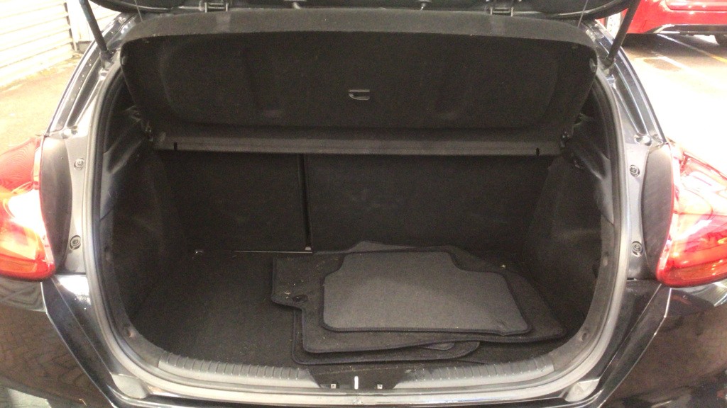 Used Kia Pro Ceed 2013 for sale - 76863886: Photo 8