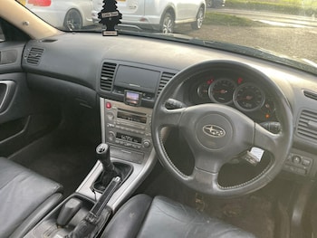 Used Subaru Outback 2006 for sale - 76863944: Photo