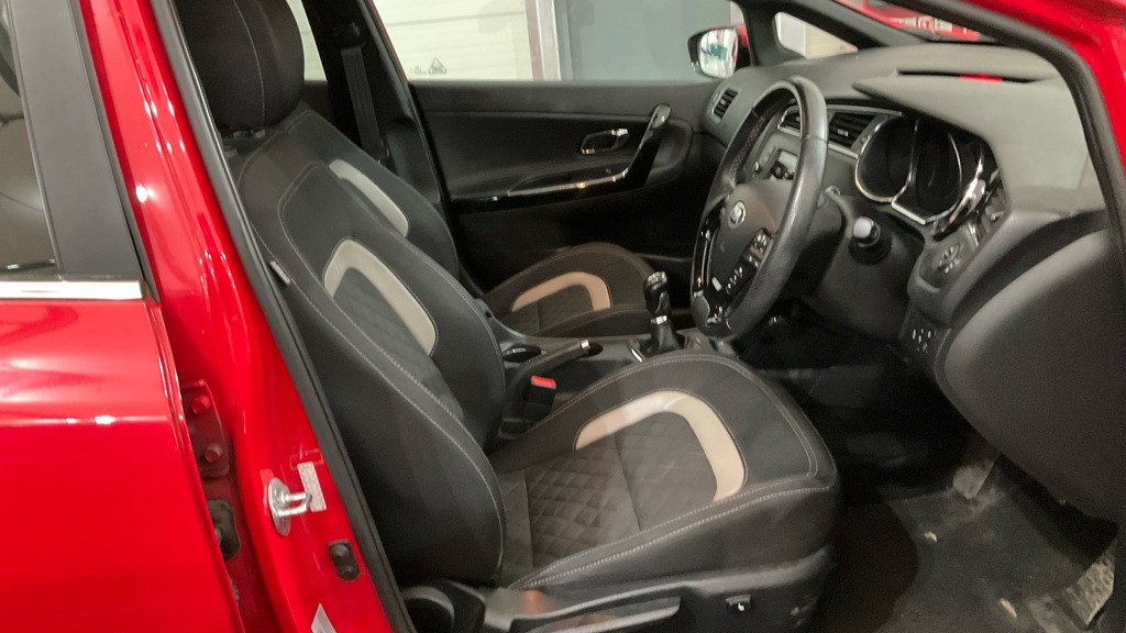 Used Kia Ceed 2017 for sale - 77020581: Photo 2