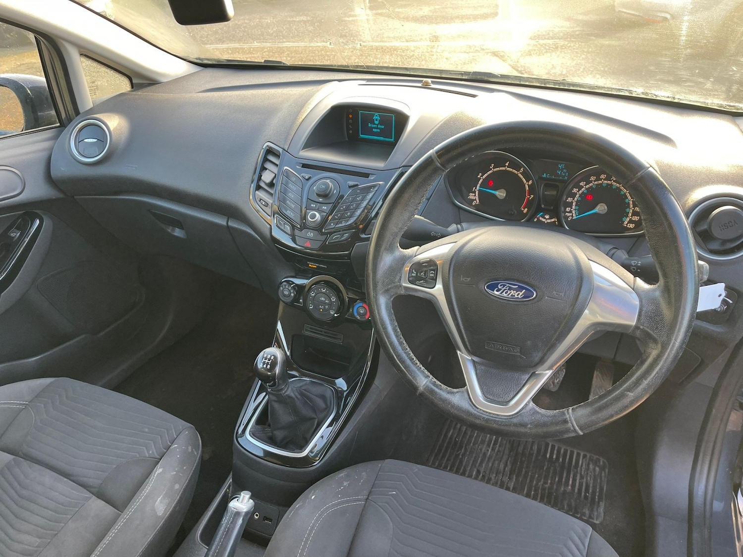 Used Ford Fiesta 2014 for sale - 77014763: Photo 2