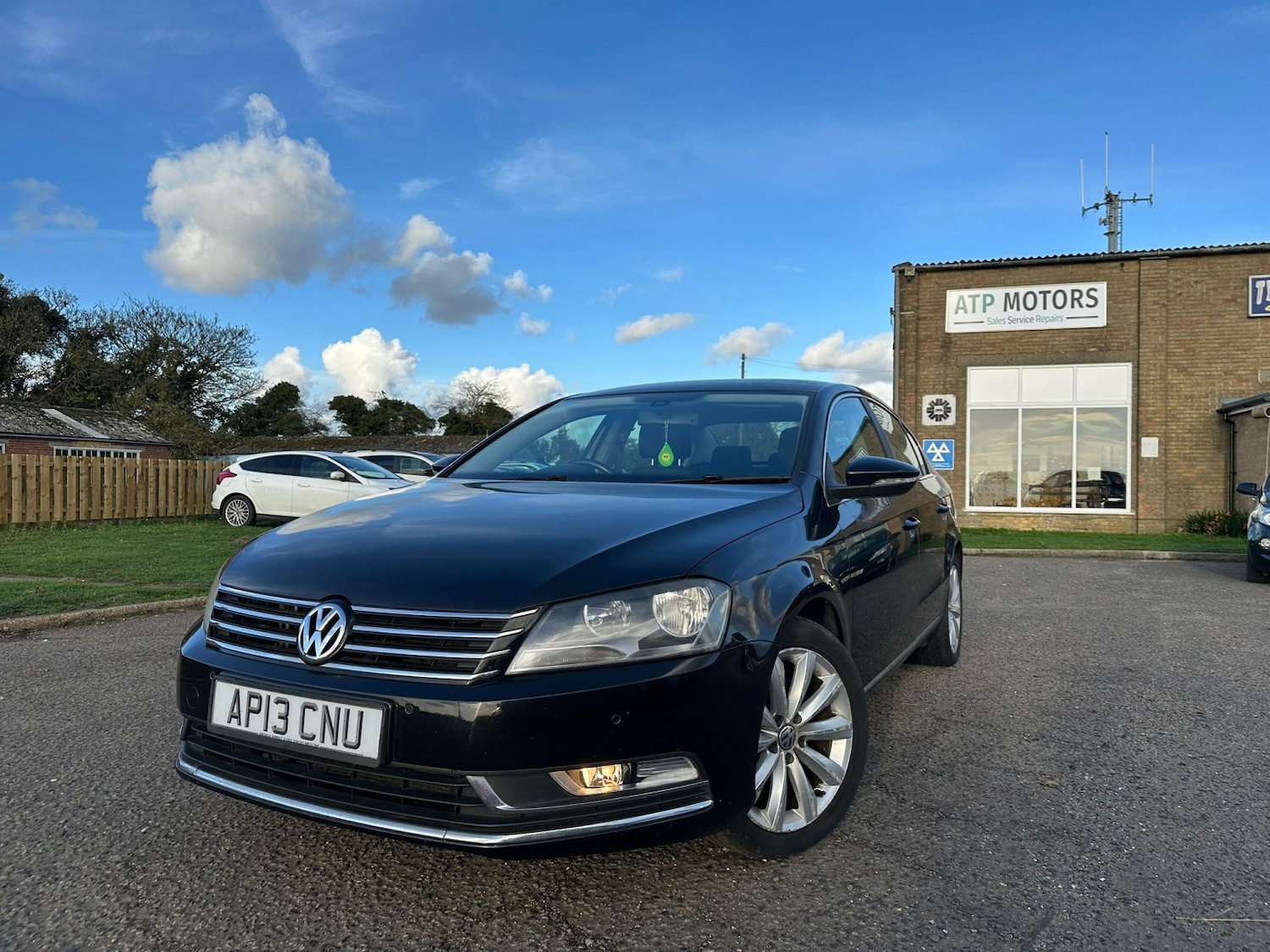 Used Volkswagen Passat 2013 for sale - 76891756: Photo 3