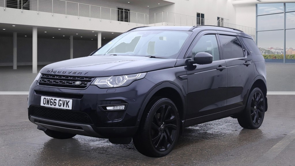 Used Land Rover Discovery Sport 2017 for sale - 76618672: Photo 2