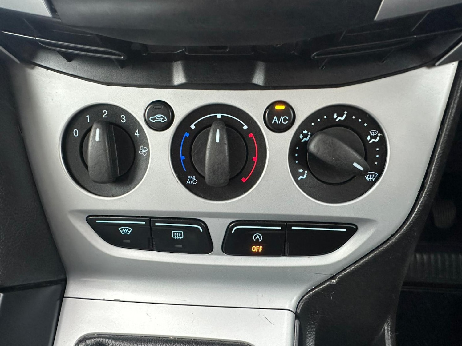 Used Ford Focus 2014 for sale - 76982784: Photo 15