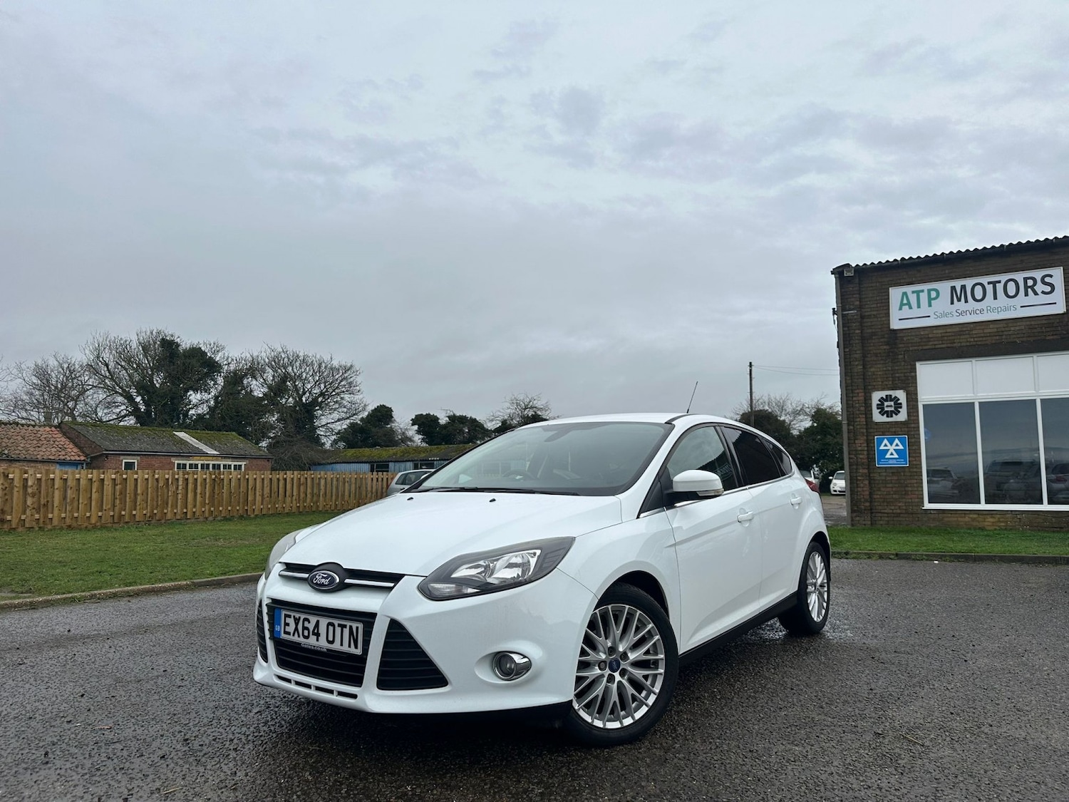 Used Ford Focus 2014 for sale - 76982784: Photo 4