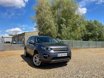 Used Land Rover Discovery Sport 2016 for sale - 76035584: Photo
