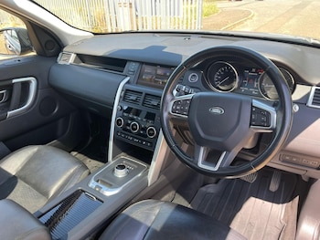 Used Land Rover Discovery Sport 2016 for sale - 76035584: Photo