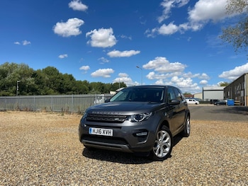 Used Land Rover Discovery Sport 2016 for sale - 76035584: Photo
