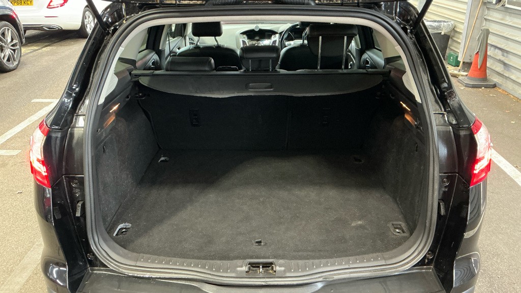 Used Ford Focus 2014 for sale - 76536715: Photo 10