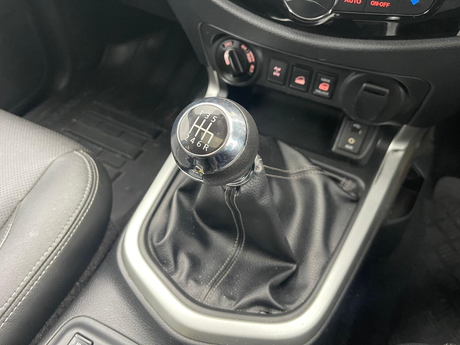 Used Nissan Navara 2019 for sale - 76313915: Photo 24