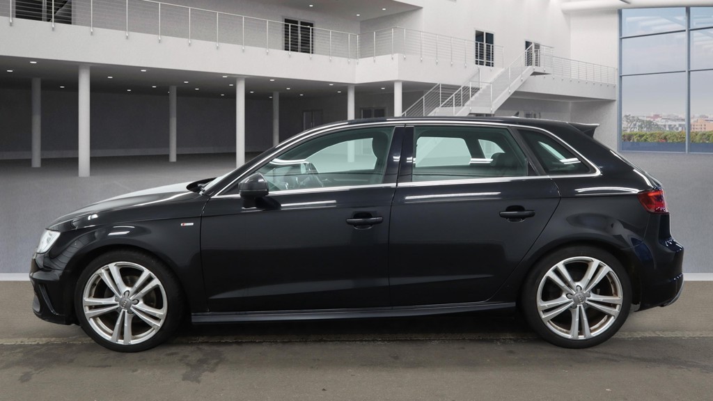 Used Audi A3 2013 for sale - 76521133: Photo 4