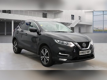 Used Nissan Qashqai 2018 for sale - 76517788: Photo