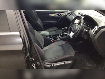 Used Nissan Qashqai 2018 for sale - 76517788: Photo