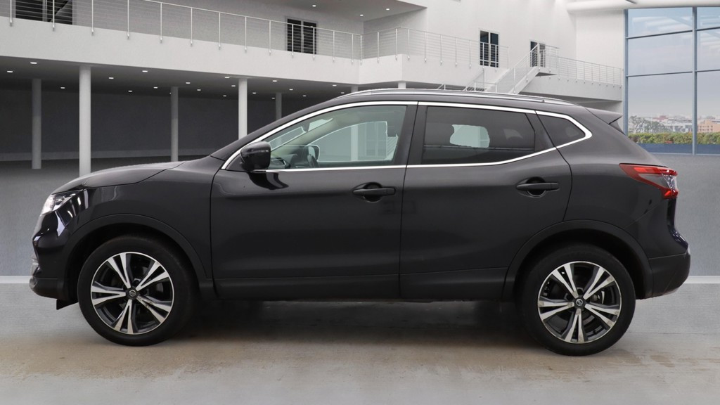 Used Nissan Qashqai 2018 for sale - 76517788: Photo 4